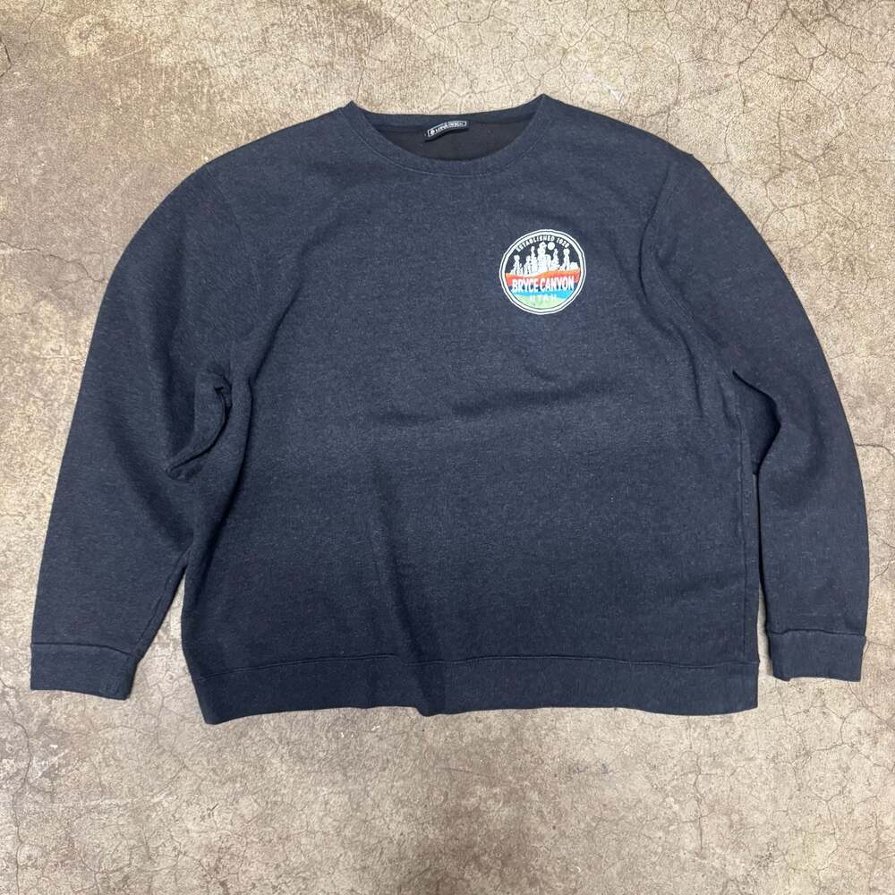 Lone Rock Bryce Canyon Utah Established 1928 Graphic Crewneck Sweatshirt XL